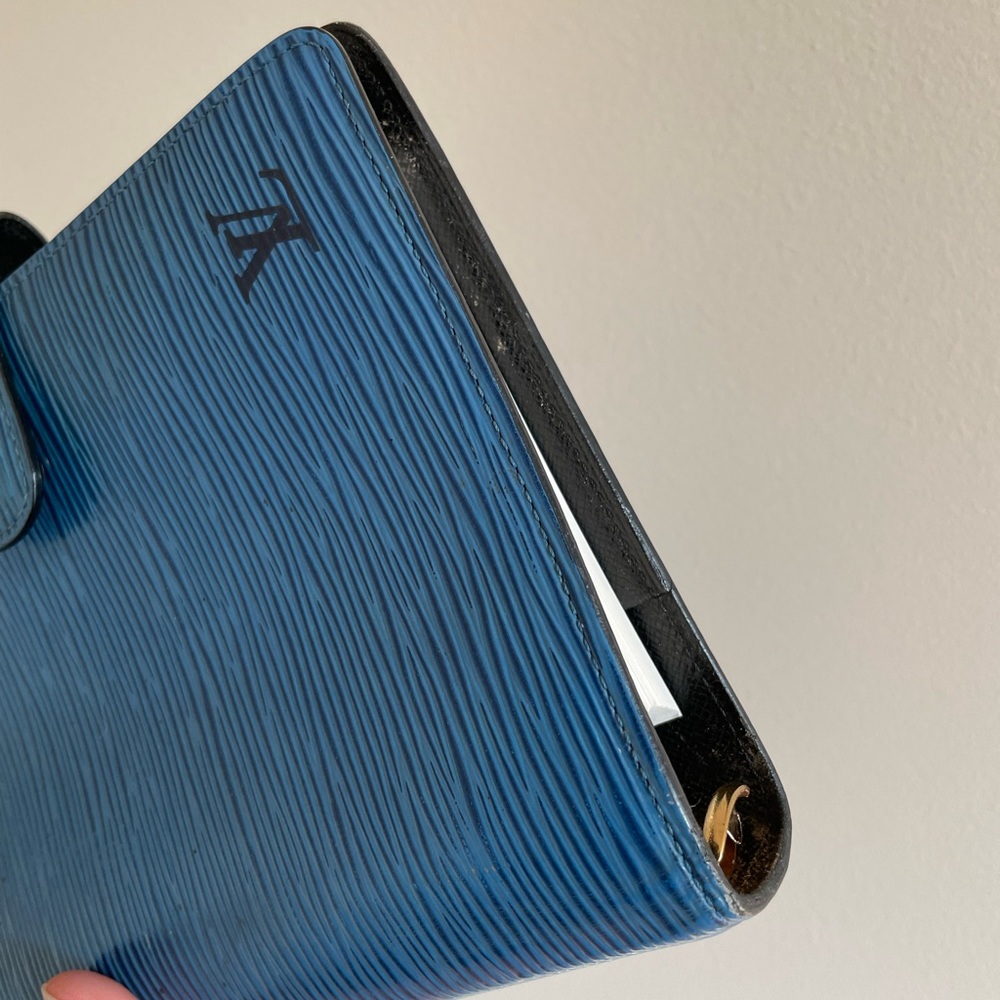 Authentic Louis Vuitton Agenda MM blue Epi - Picture 6 of 15